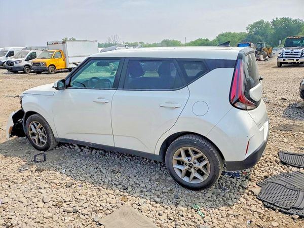 2024 KIA SOUL LX, S