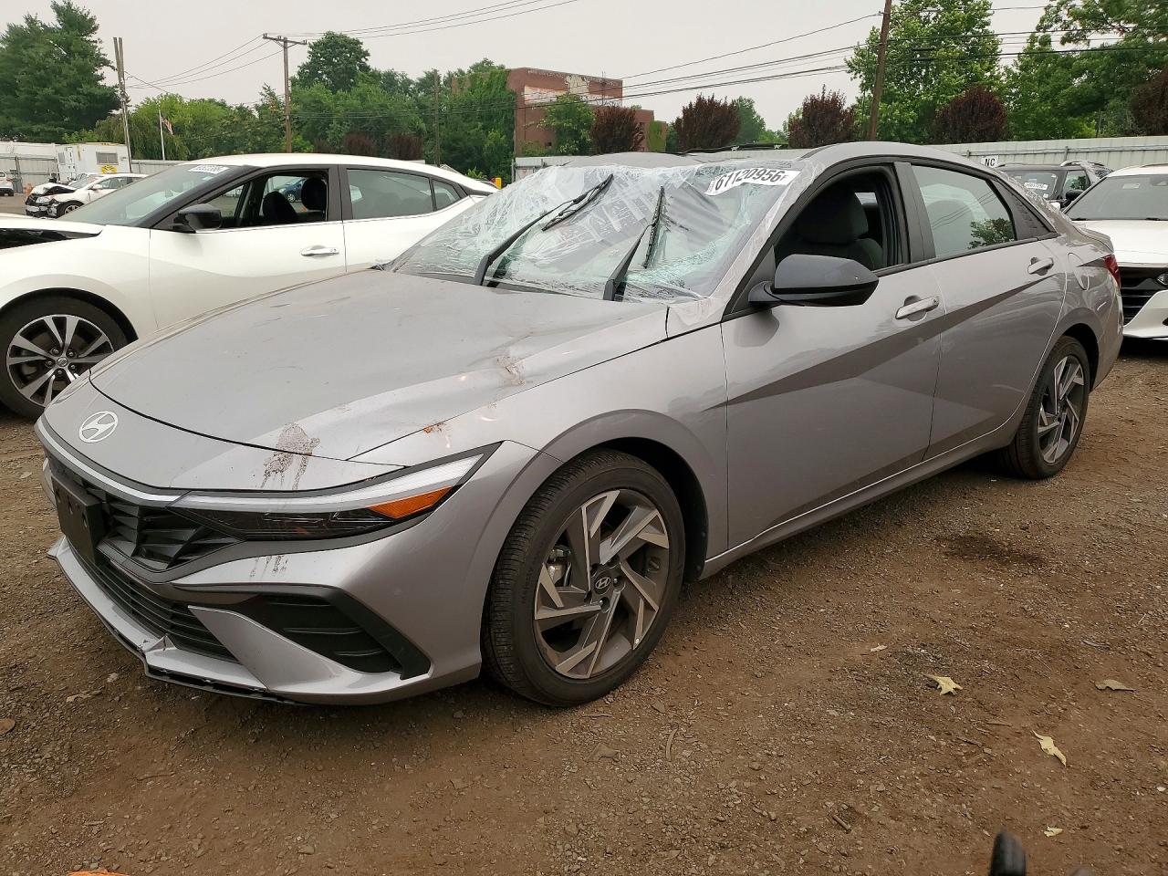 2025 HYUNDAI ELANTRA