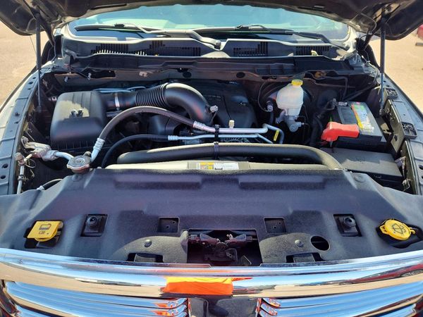 2016 RAM 1500 SLT