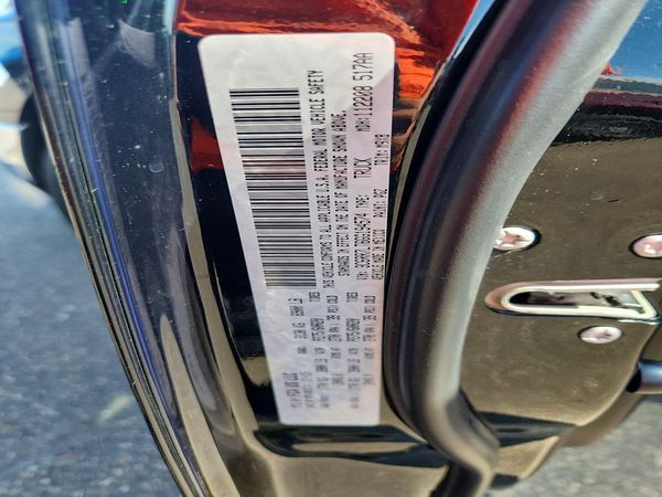 2016 RAM 1500 SLT