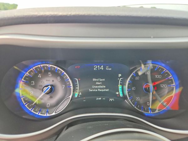 2027 CHRYSLER PACIFICA Limited