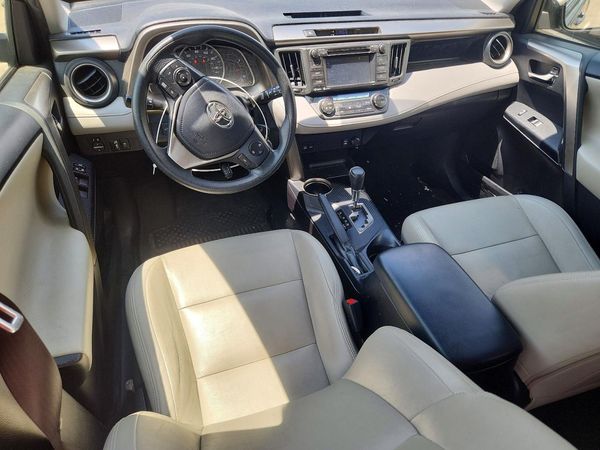 2015 TOYOTA RAV4 XLE (M Grade)
