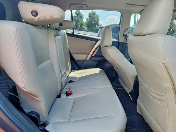 2015 TOYOTA RAV4 XLE (M Grade)
