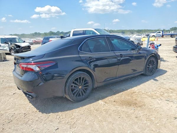 2021 TOYOTA CAMRY XSE