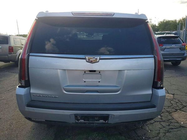 2018 CADILLAC ESCALADE Luxury