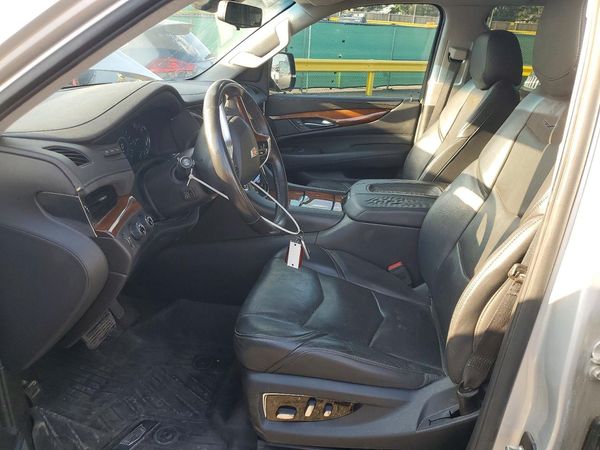 2018 CADILLAC ESCALADE Luxury