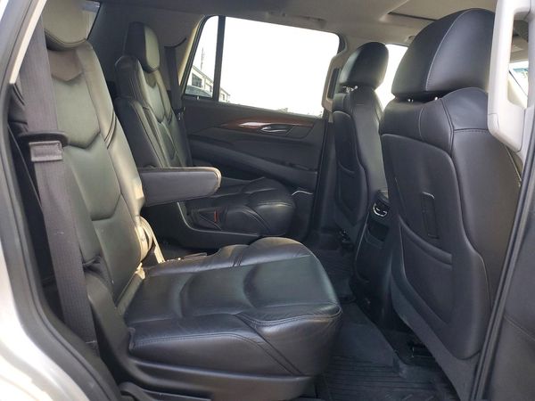 2018 CADILLAC ESCALADE Luxury