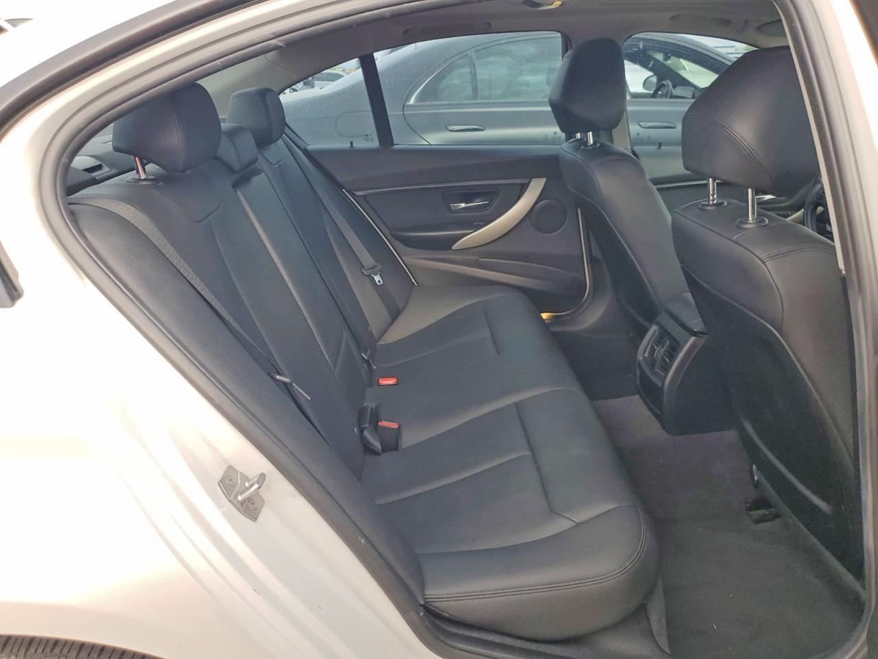 2015 BMW 320 320i