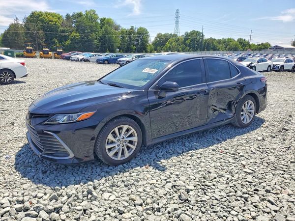 2022 TOYOTA CAMRY