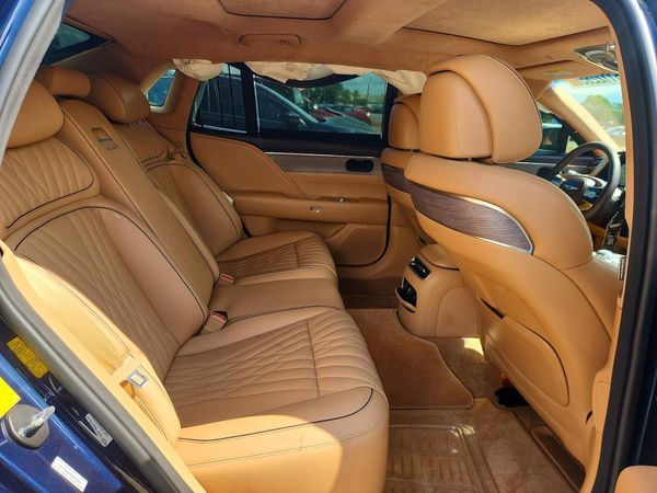 2023 GENESIS G90