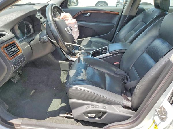 2014 VOLVO S80