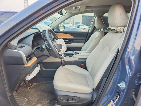 2024 TOYOTA GRAND HIGHLANDER