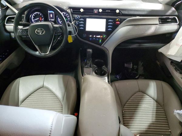 2018 TOYOTA CAMRY