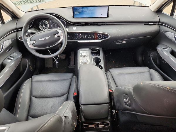 2025 GENESIS GV70