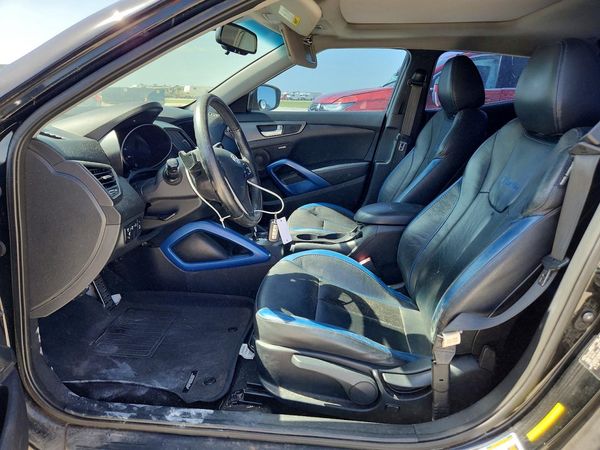 2013 HYUNDAI VELOSTER