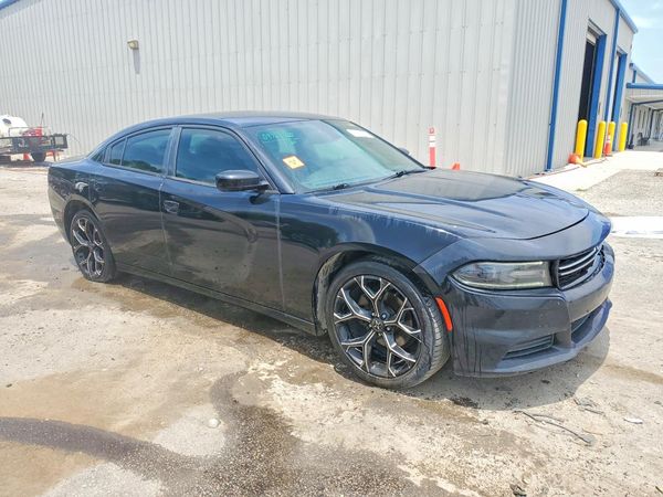 2016 DODGE CHARGER SE