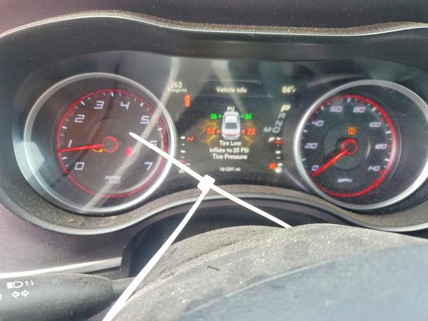 2016 DODGE CHARGER SE