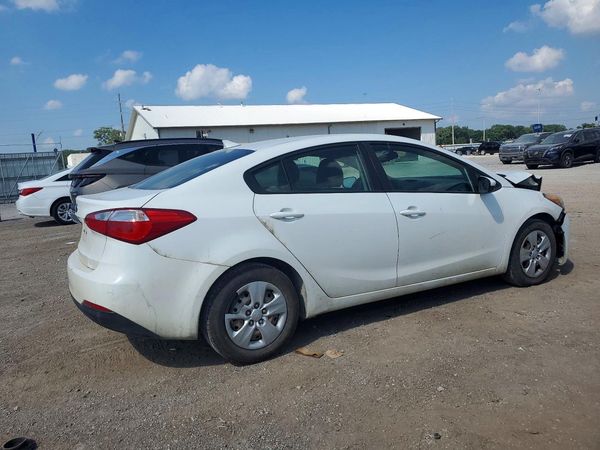 2016 KIA FORTE GL (Middle-Low Grade)