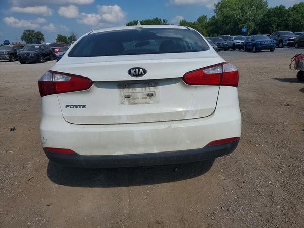 2016 KIA FORTE GL (Middle-Low Grade)