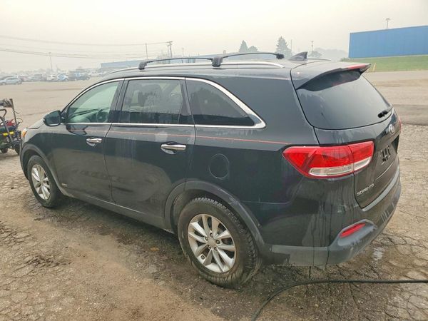 2017 KIA SORENTO L, LX