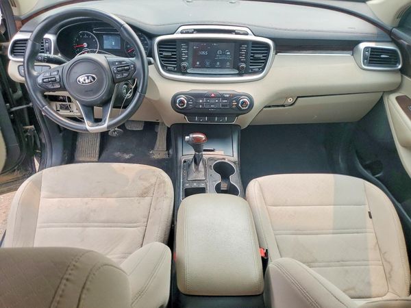 2017 KIA SORENTO L, LX