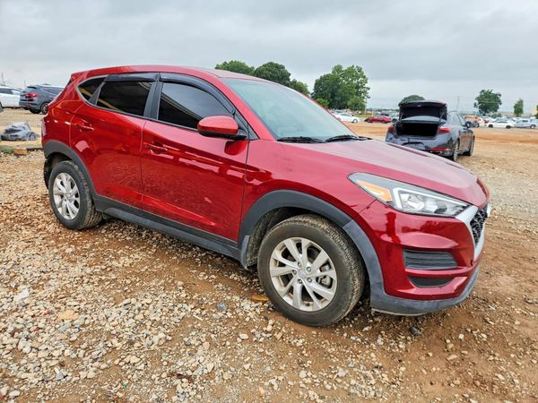 2021 HYUNDAI TUCSON SE