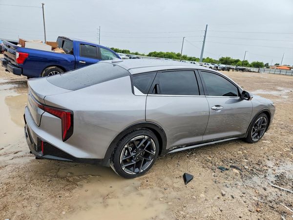 2026 KIA K4