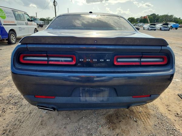 2019 DODGE CHALLENGER SXT