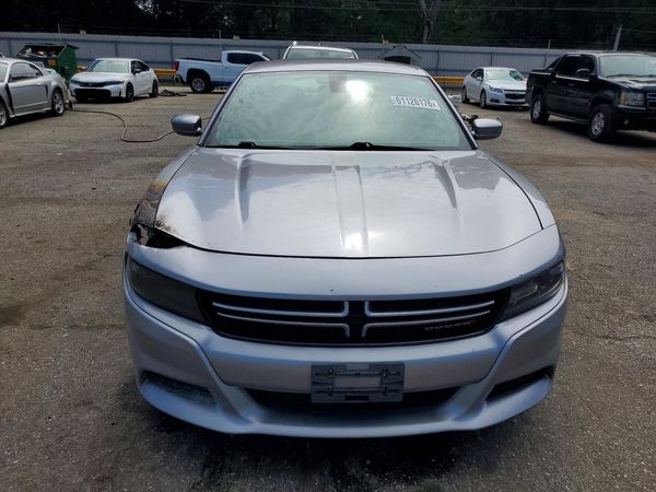 2015 DODGE CHARGER SE
