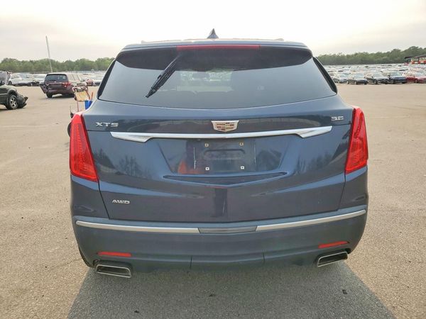 2018 CADILLAC XT5 Luxury