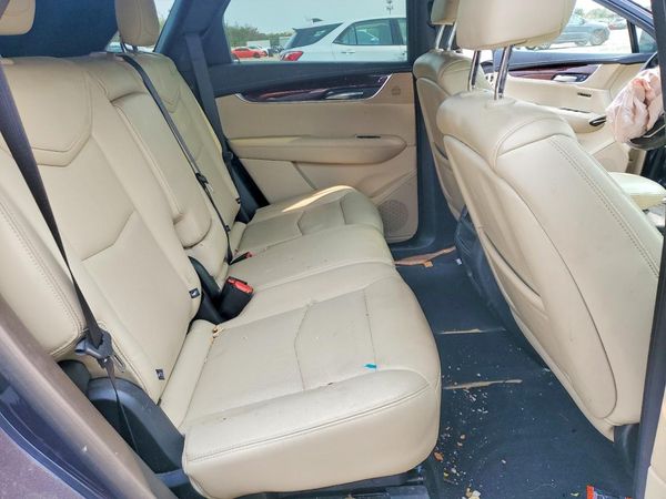 2018 CADILLAC XT5 Luxury