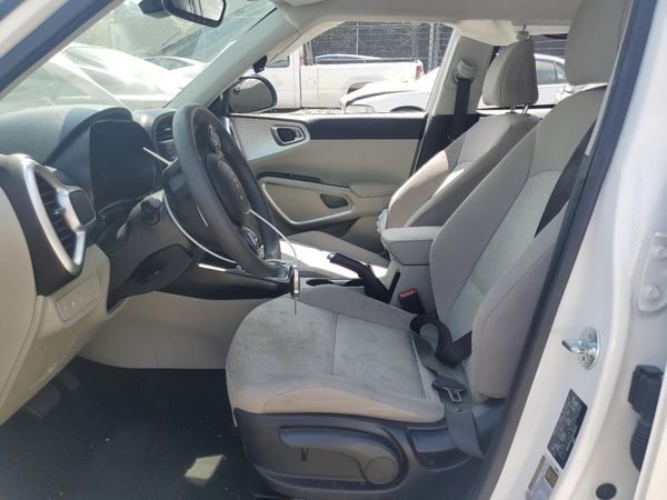 2024 KIA SOUL LX, S