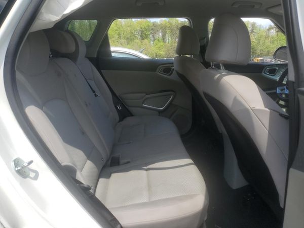 2024 KIA SOUL LX, S