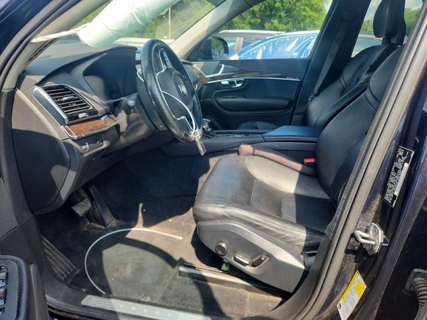2016 VOLVO XC90 SV42 Momentum