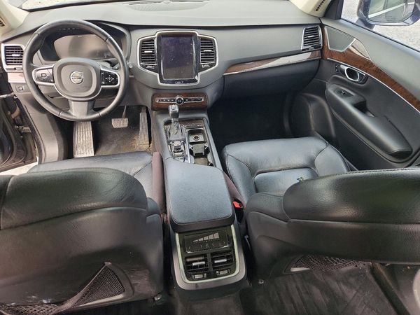 2016 VOLVO XC90 SV42 Momentum