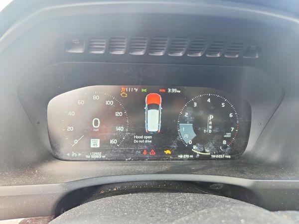 2016 VOLVO XC90 SV42 Momentum