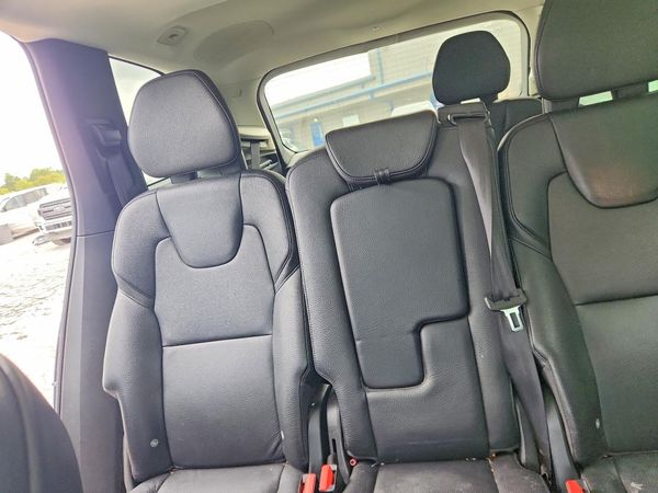 2016 VOLVO XC90 SV42 Momentum