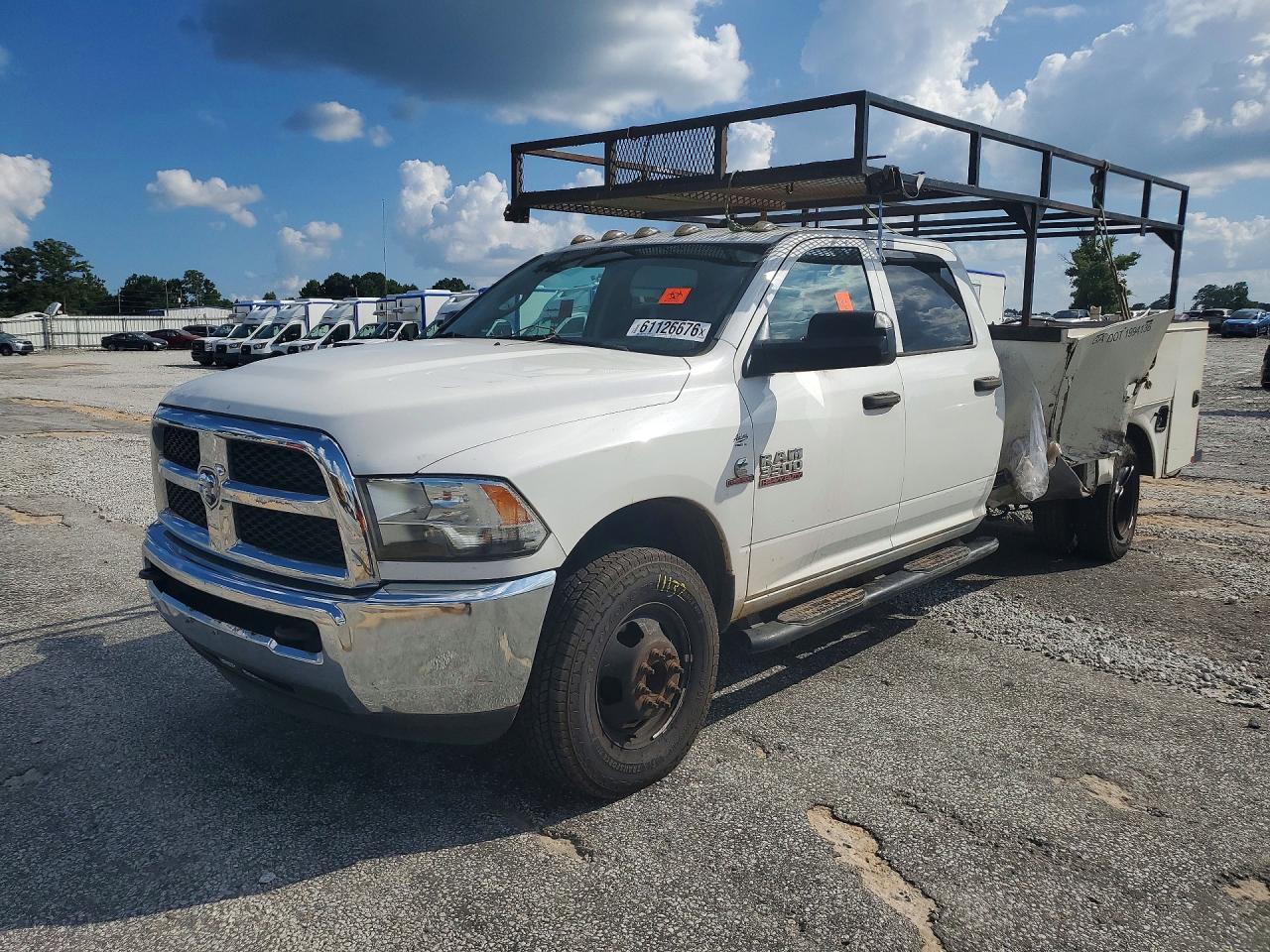 2015 RAM 3500 CREW CAB CHASSIS