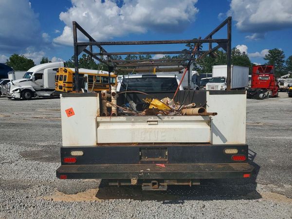 2015 RAM 3500 CREW CAB CHASSIS