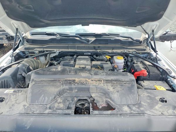 2024 RAM 3500 CREW CAB CHASSIS 4X4