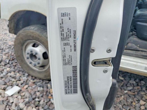 2024 RAM 3500 CREW CAB CHASSIS 4X4