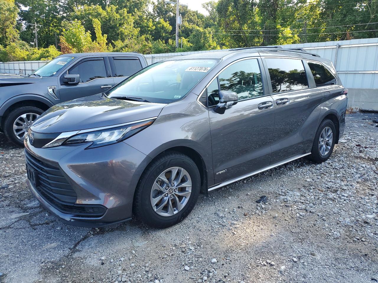 2021 TOYOTA SIENNA