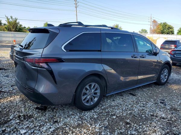 2021 TOYOTA SIENNA