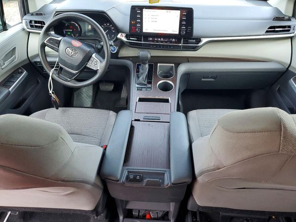 2021 TOYOTA SIENNA