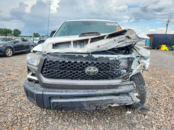 2018 TOYOTA TUNDRA SR/SR5