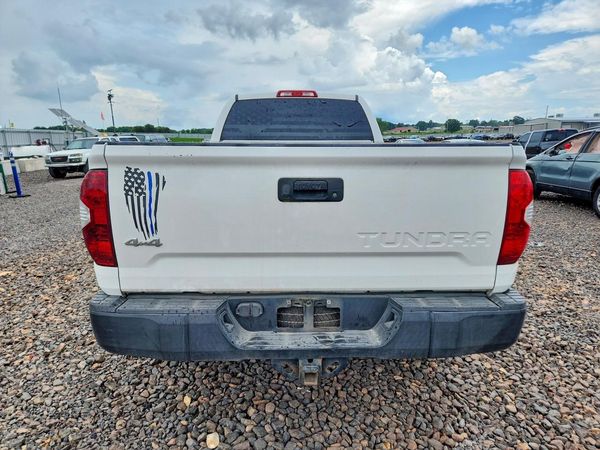 2018 TOYOTA TUNDRA SR/SR5