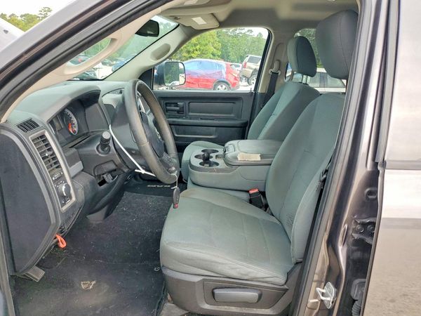 2014 RAM 1500 ST QUAD CAB 4X2