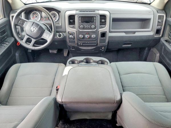 2014 RAM 1500 ST QUAD CAB 4X2