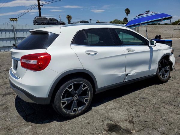 2019 MERCEDES-BENZ GLA GLA250
