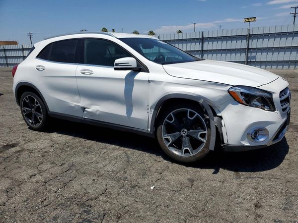 2019 MERCEDES-BENZ GLA GLA250